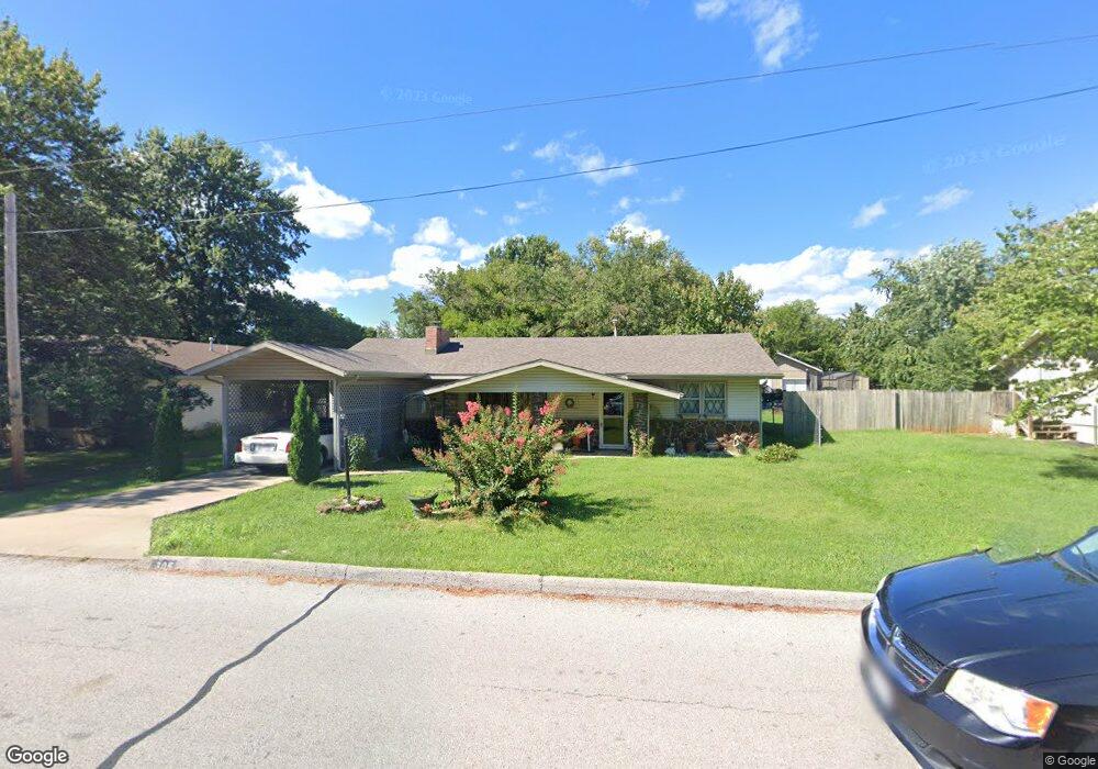 305 E Cherry St, Nixa, MO 65714 - photo 1