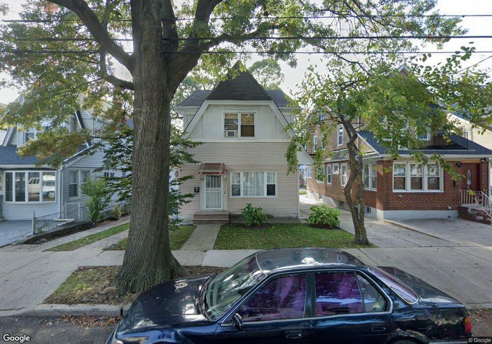 10936 175th St, Jamaica, NY 11433 - photo 1