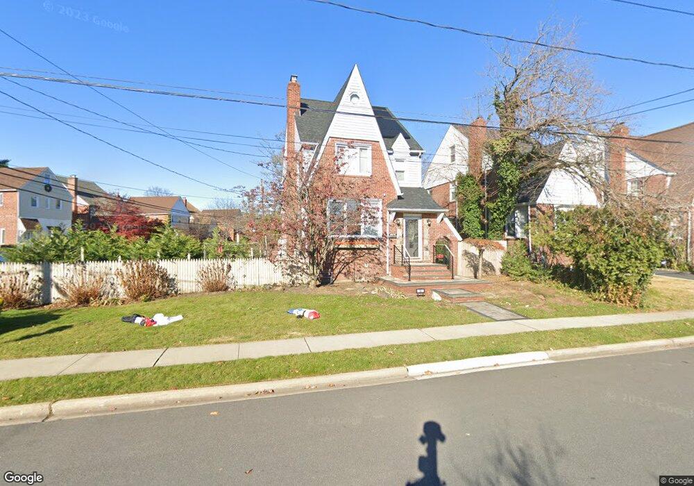 49 Wilson Rd, Valley Stream, NY 11581 - photo 1