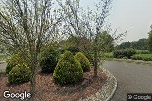 4 Hickory Ct, Cranbury, NJ 08512