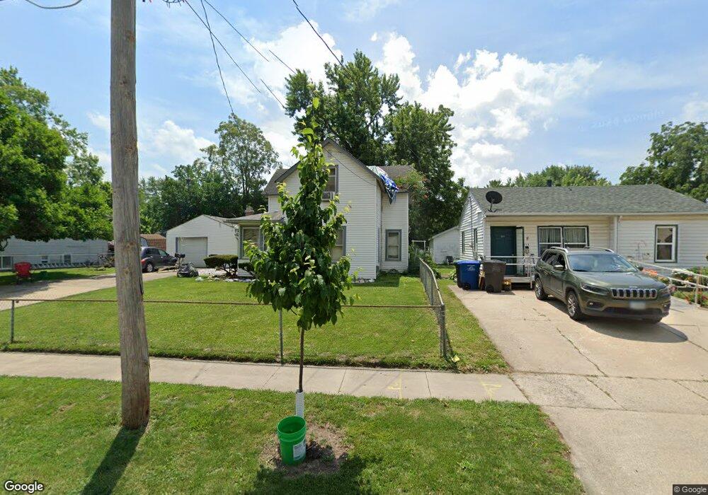 715 E Dunham Ave, Des Moines, IA 50315 - photo 1