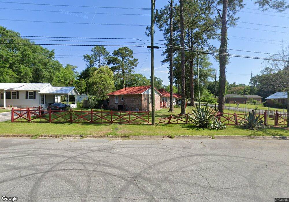 917 12th Ave SE, Moultrie, GA 31768 - photo 1