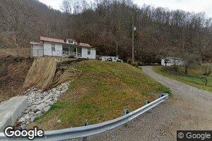 498 Hollybush Rd, Pippa Passes, KY 41844