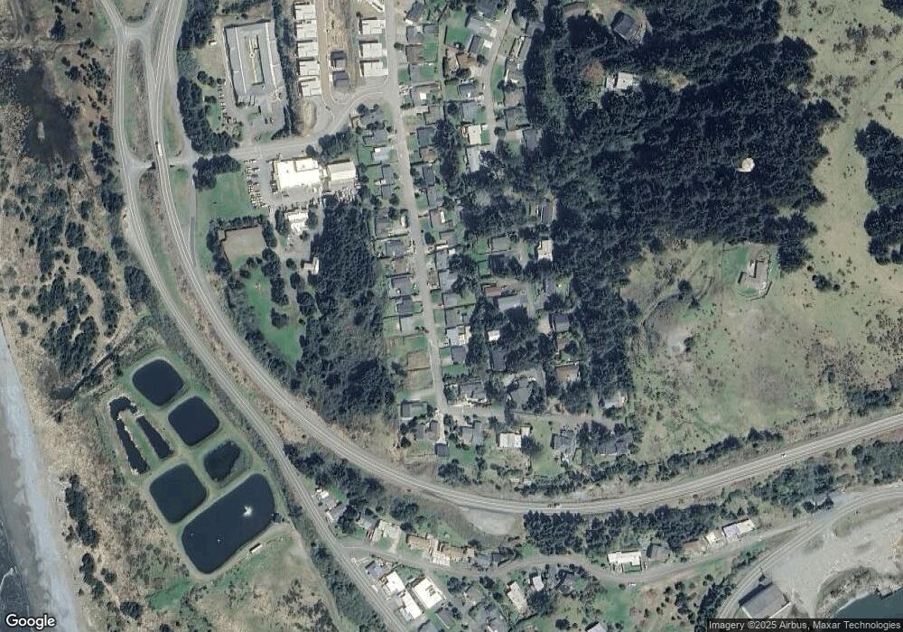 30315 Driftwood Dr, Gold Beach, OR 97444 - photo 1