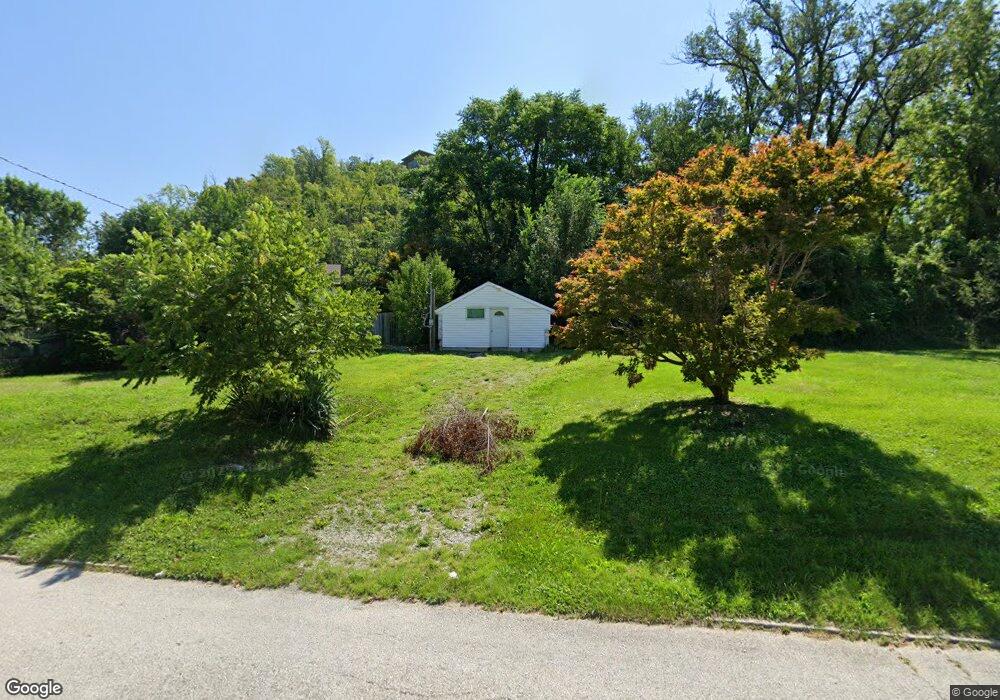 405 Fulton Ave, Hannibal, MO 63401 - photo 1