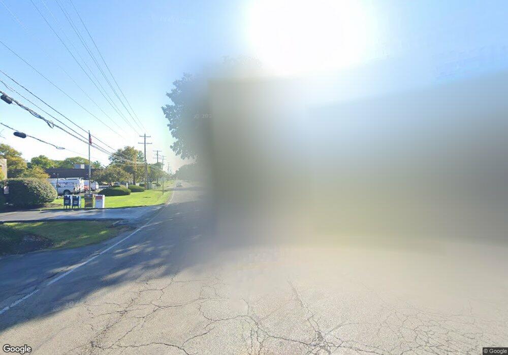 1552 Sandringham Dr, Columbus, OH 43220 - photo 1