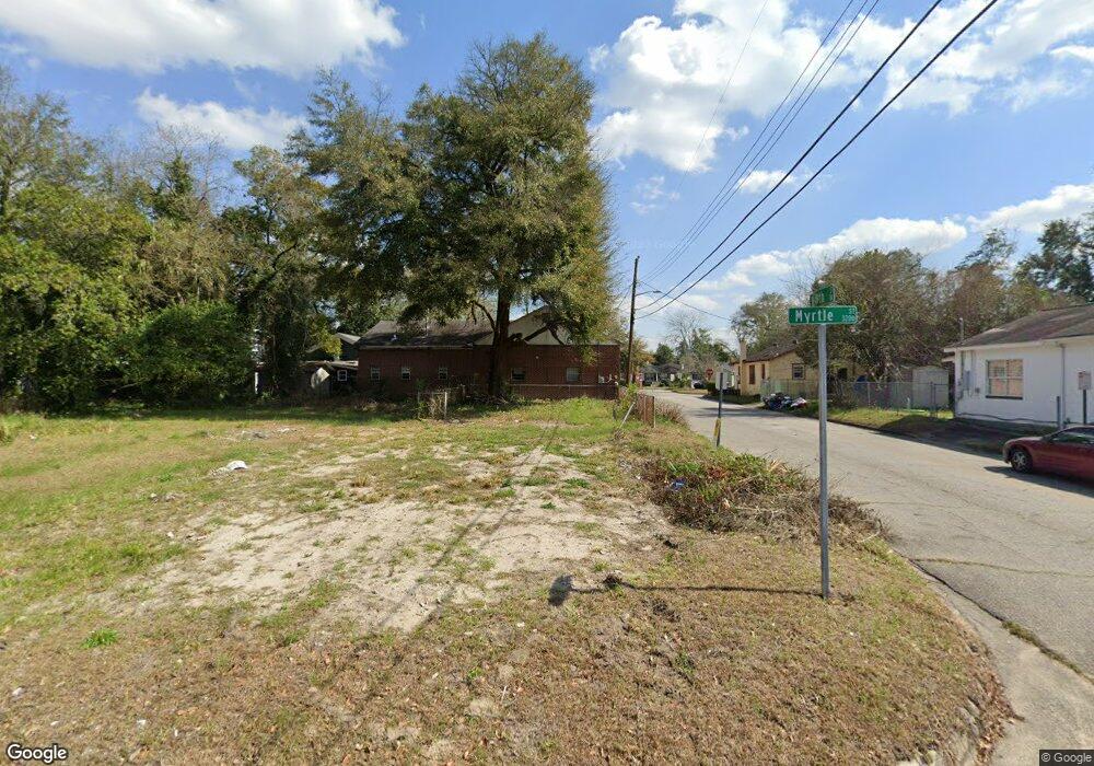 3210 Myrtle St, Savannah, GA 31405 - photo 1