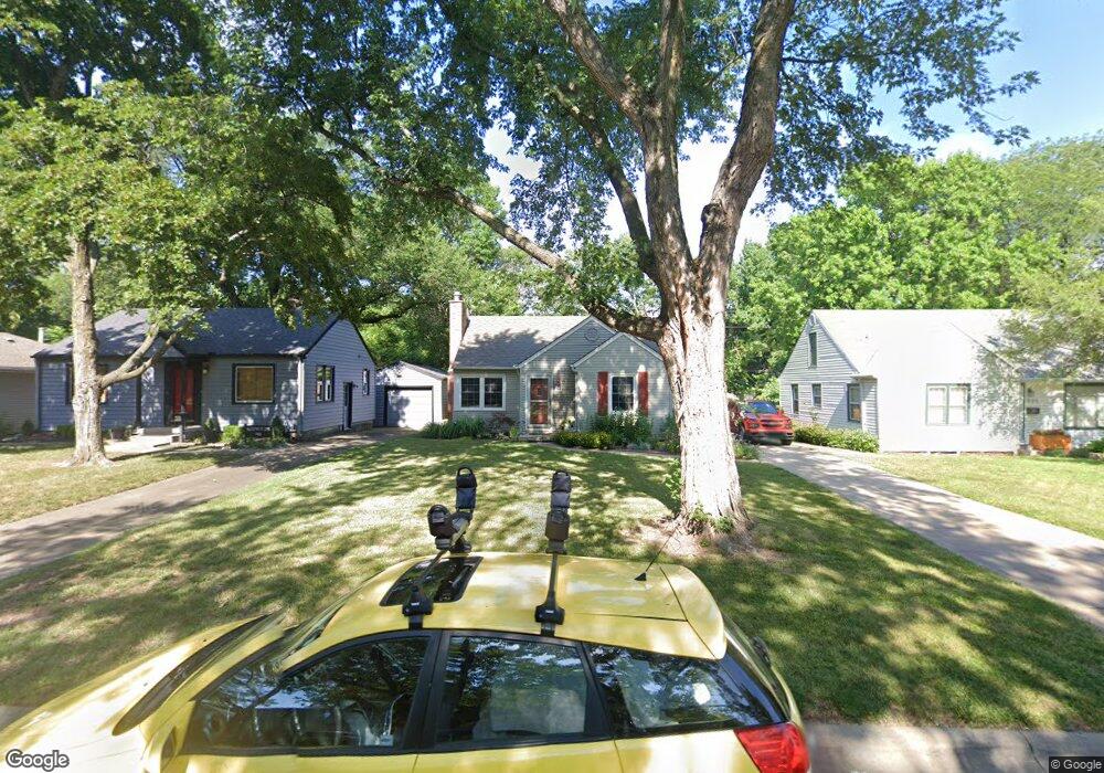 905 SW High Ave, Topeka, KS 66606 - photo 1