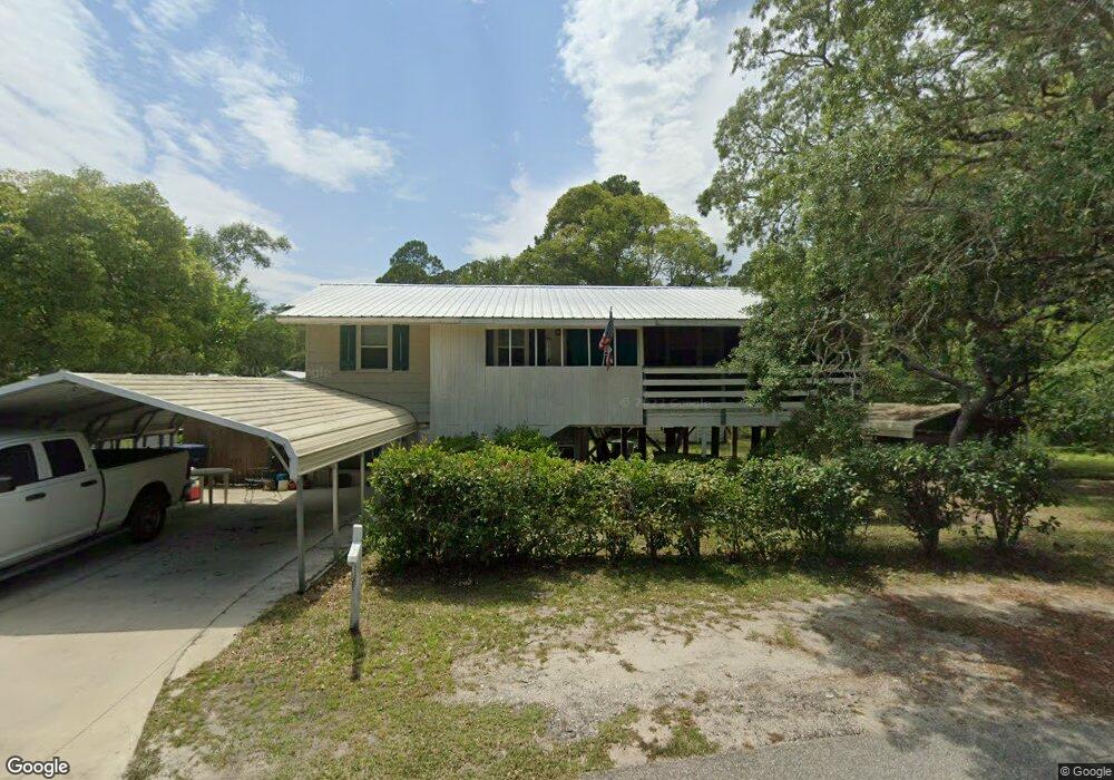 809 W 2nd St, Carrabelle, FL 32322 - photo 1