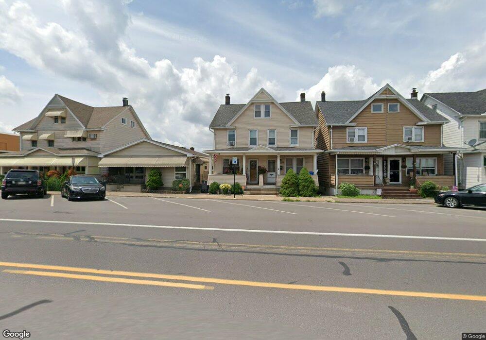 542 S Poplar St, Hazleton, PA 18201 - photo 1