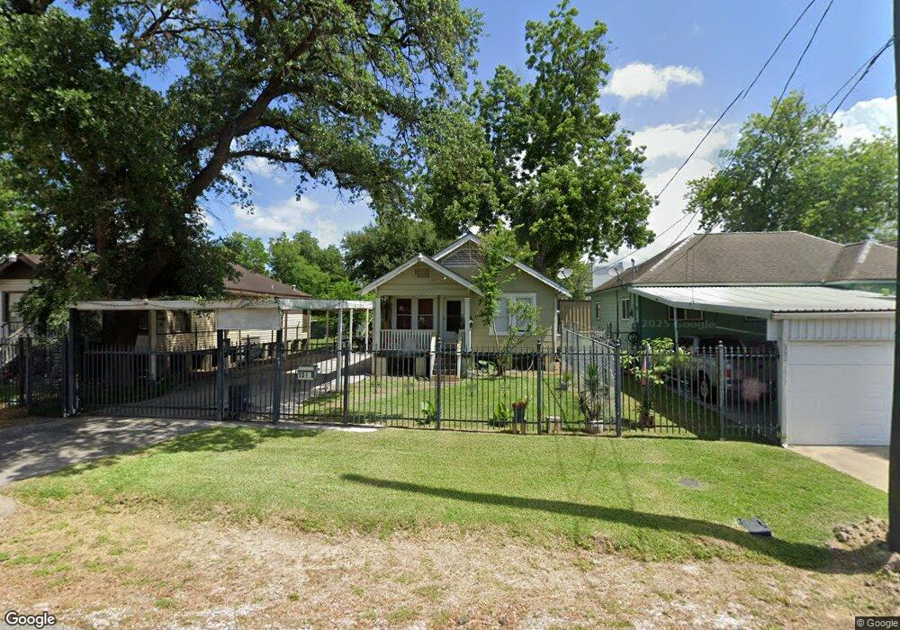 1010 Jerome St, Houston, TX 77009 - photo 1