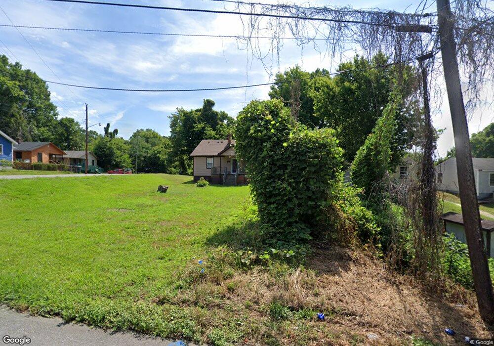 511 Warriner St, Reidsville, NC 27320 - photo 1