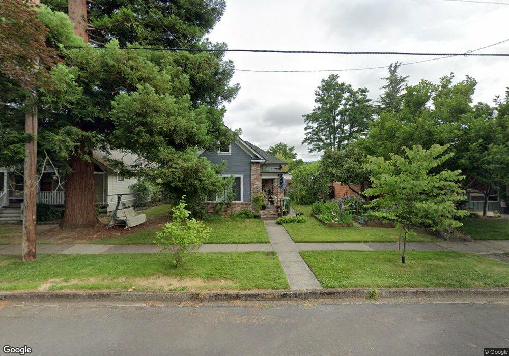 307 E Sherman St, Newberg, OR 97132 - photo 1