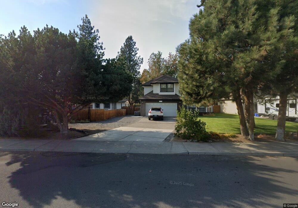 1227 SE Shadowood Dr, Bend, OR 97702 - photo 1