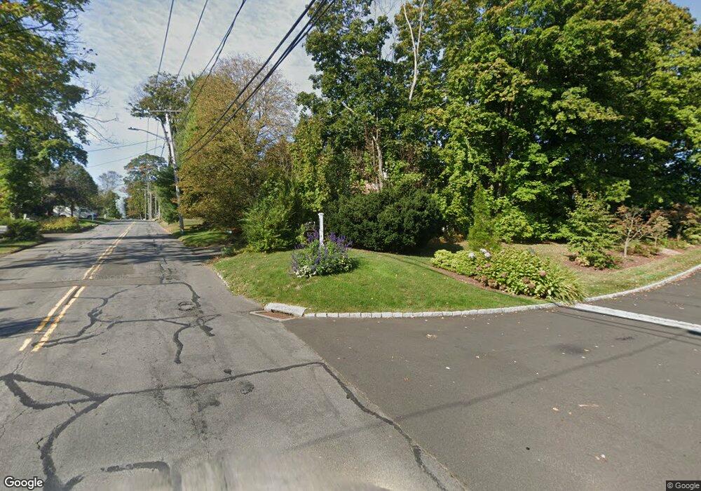 123 Richmond Hill Rd unit 23, New Canaan, CT 06840 - photo 1