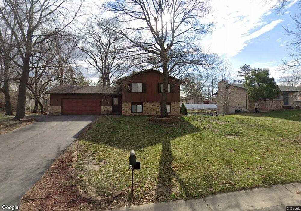 10471 Holly St NW, Coon Rapids, MN 55448 - photo 1