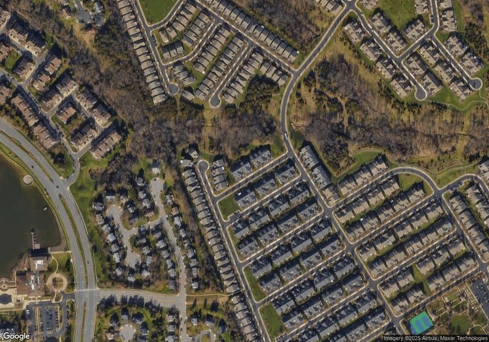 44324 Mchenry Square, Ashburn, VA 20147 - photo 1