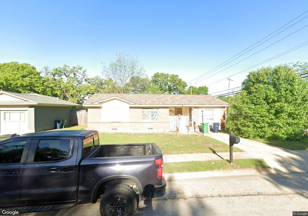 1902 Mercedes Rd, Denton, TX 76205 - photo 1
