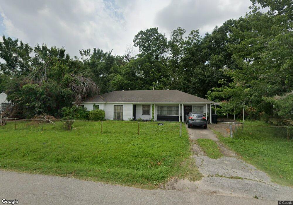 4337 Oxford St, Houston, TX 77022 - photo 1