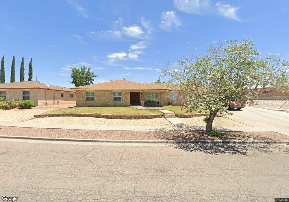 10241 Woodway Dr, El Paso, TX 79925 - photo 1