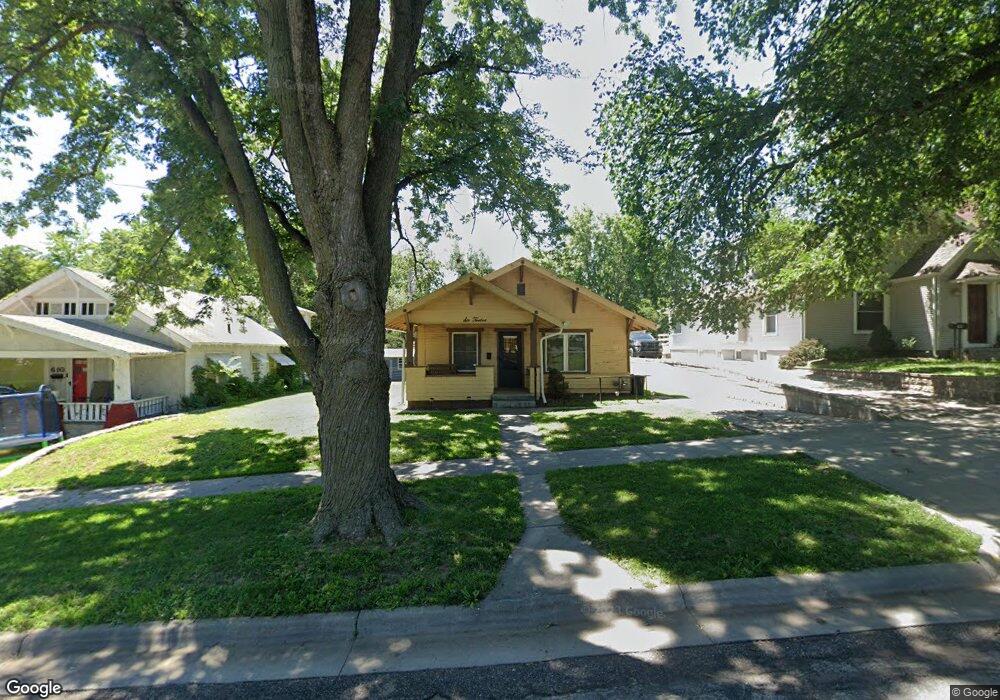 612 W 7th St, Concordia, KS 66901 - photo 1