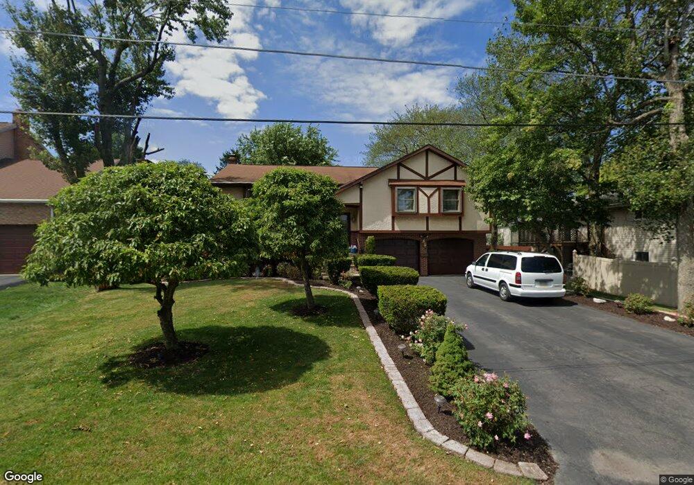 912 Allen St, Hazleton, PA 18202 - photo 1