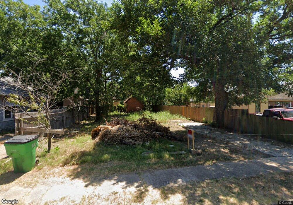 506 N Commerce St, Gainesville, TX 76240 - photo 1