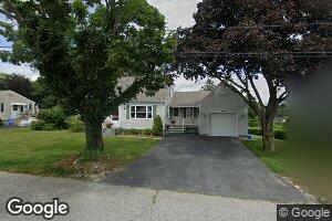 6 Villa Ave, Bristol, RI 02809