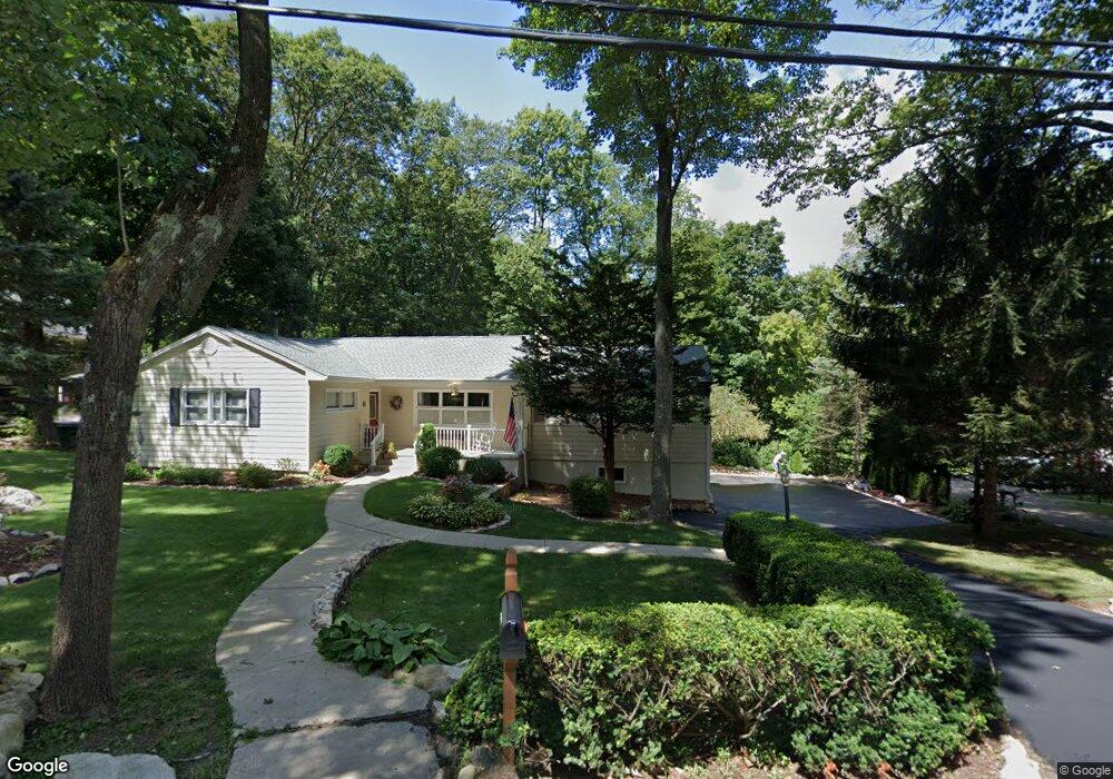 62 Fayson Lake Rd, Kinnelon, NJ 07405 - photo 1