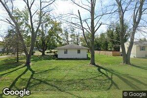 15 W Westway Dr, Decatur, IL 62522