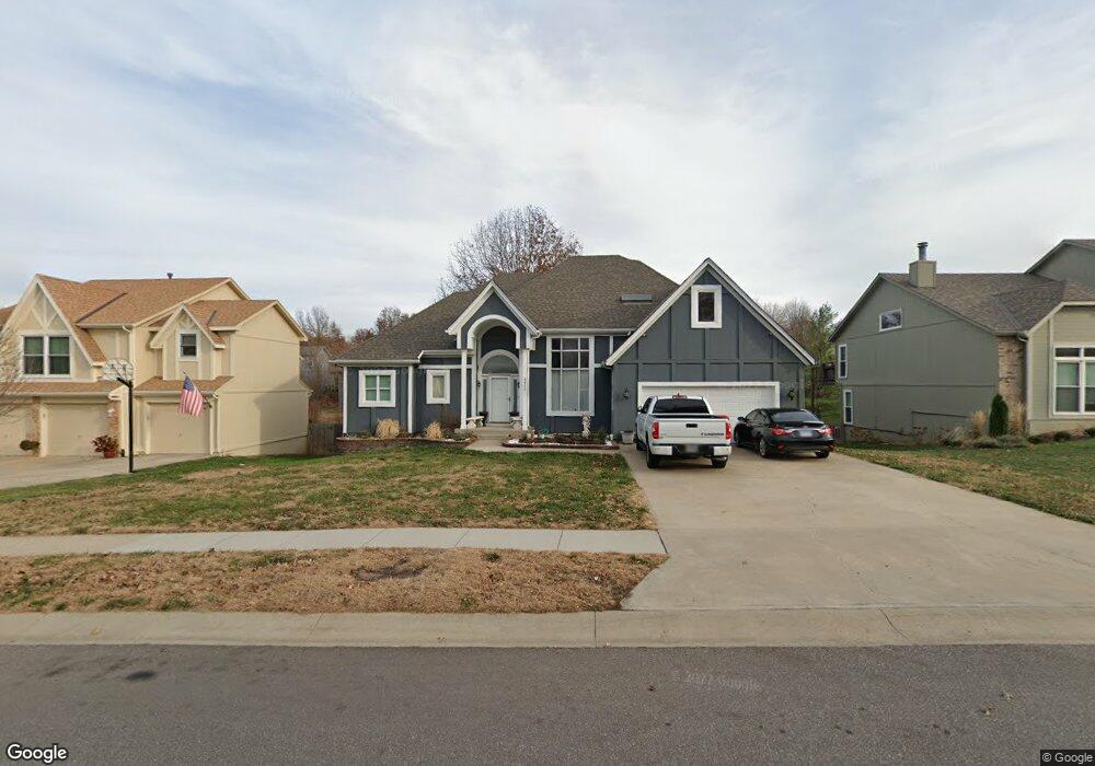 4933 Anderson St, Shawnee, KS 66226 - photo 1