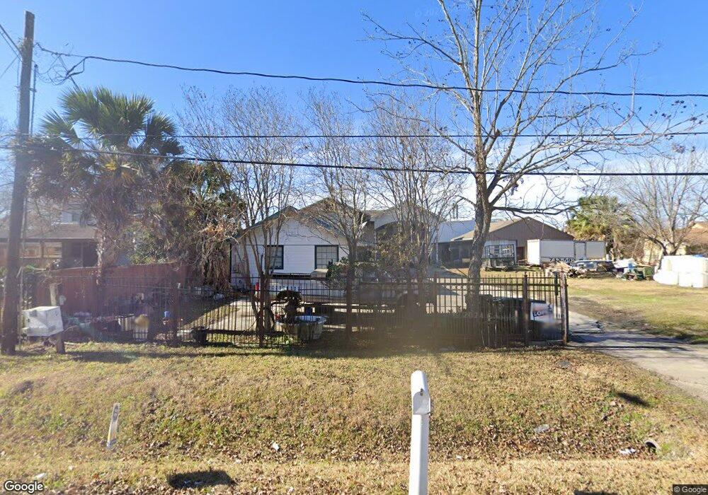 10011 Epsom Rd, Houston, TX 77093 - photo 1