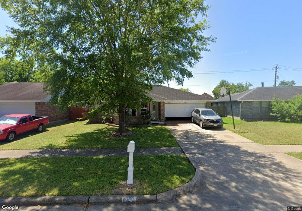 9442 Carmalee St, Houston, TX 77075 - photo 1