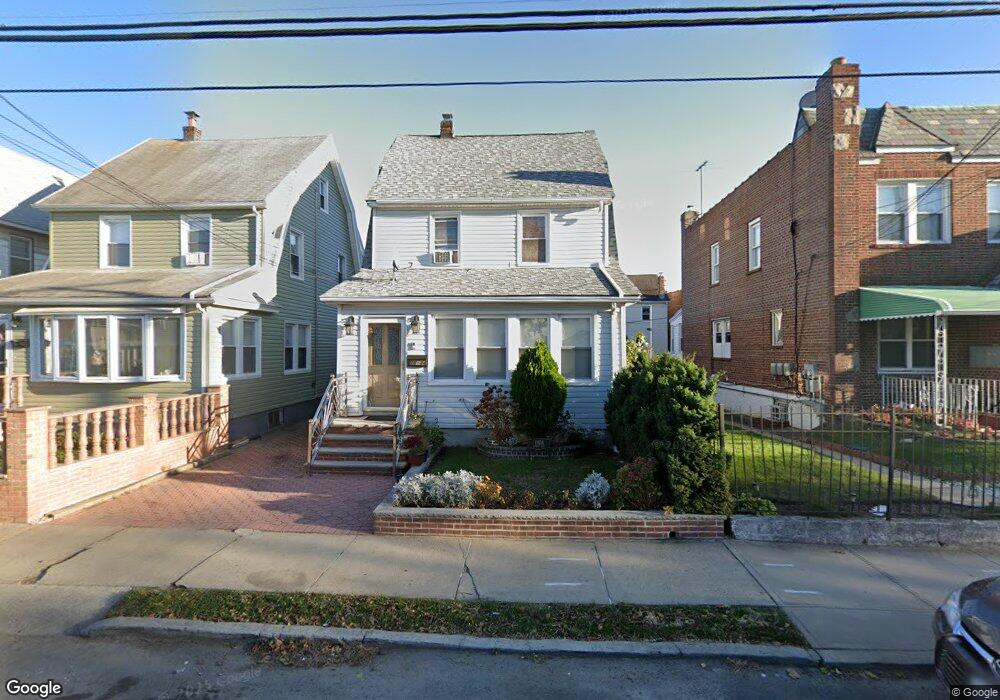 17634 Sunbury Rd, Jamaica, NY 11434 - photo 1