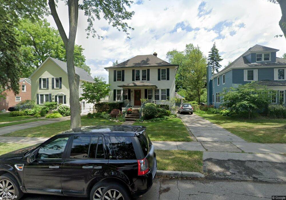 280 Ridgemont Rd, Grosse Pointe Farms, MI 48236 - photo 1