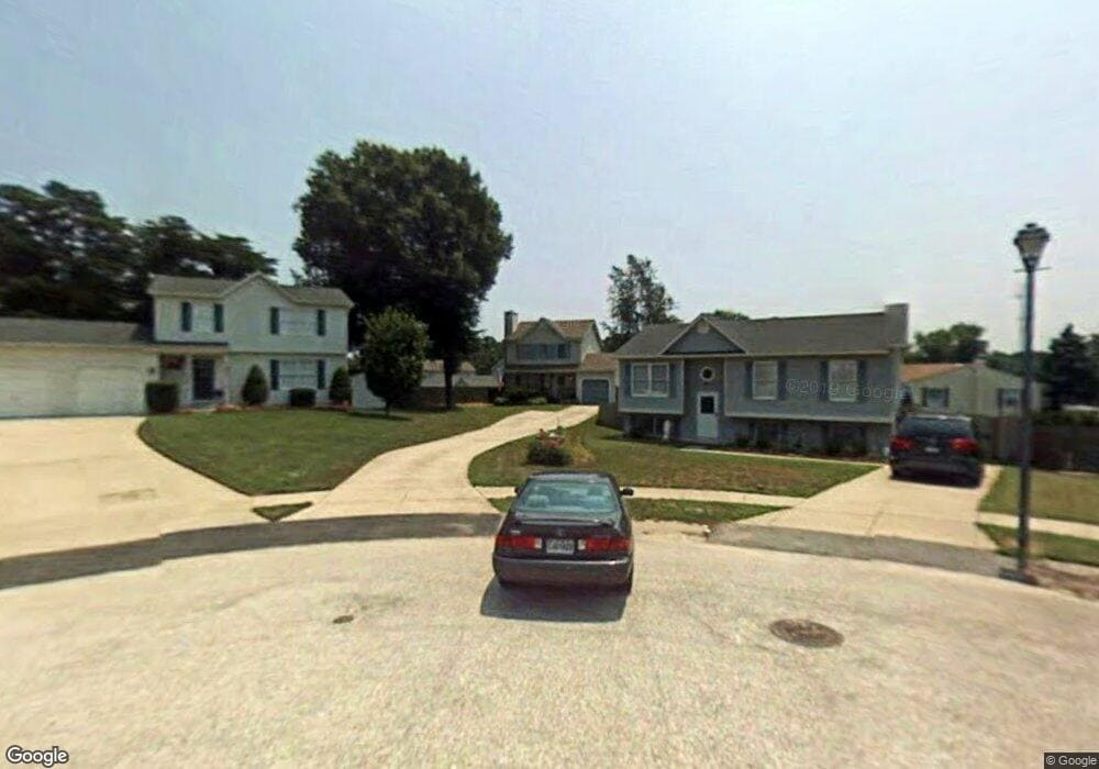 8 Raylene Ct, Glen Burnie, MD 21061 - photo 1