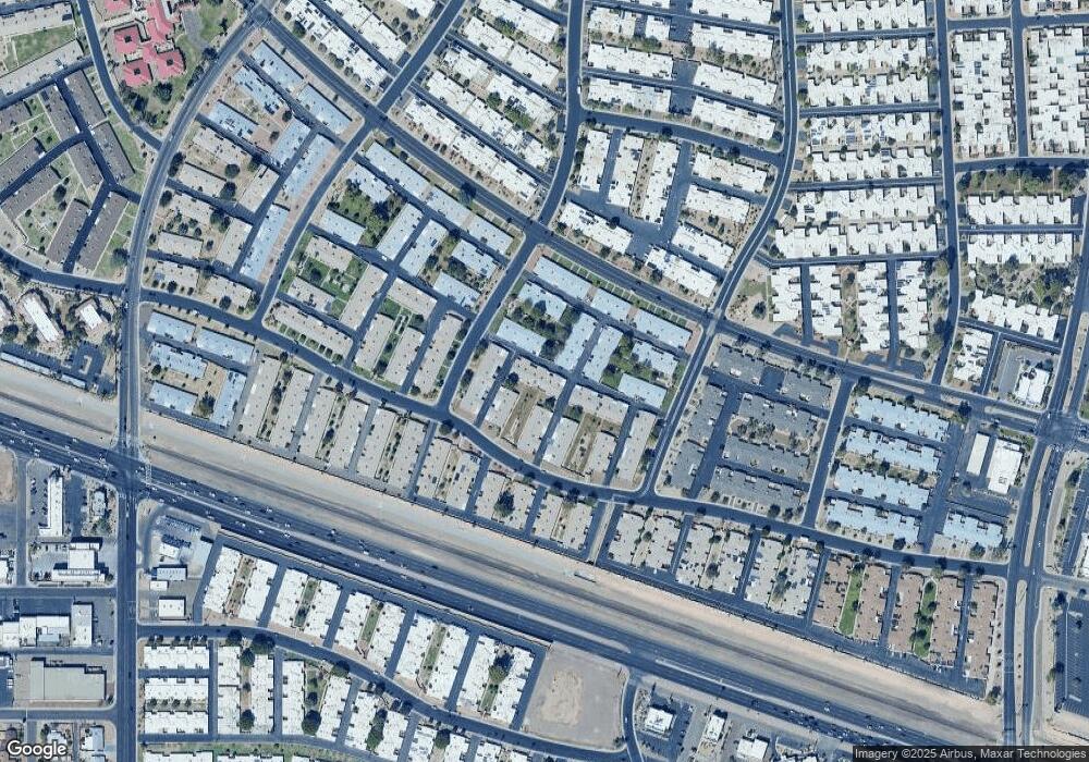 10884 W Santa fe Dr, Sun City, AZ 85351 - photo 1