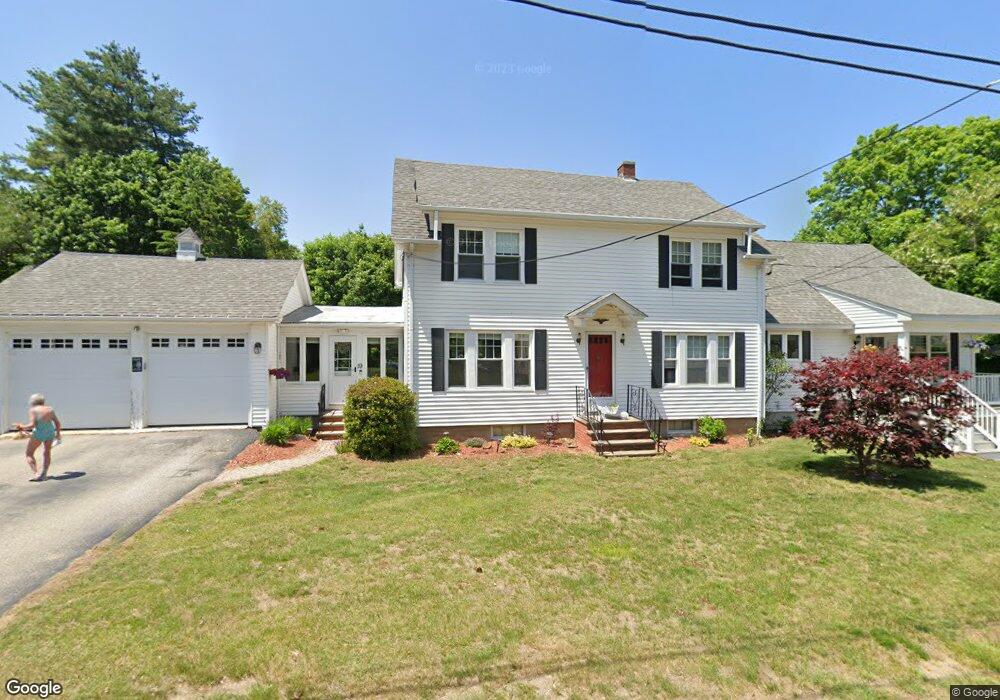 19 Dodge St, Rochester, NH 03867 - photo 1