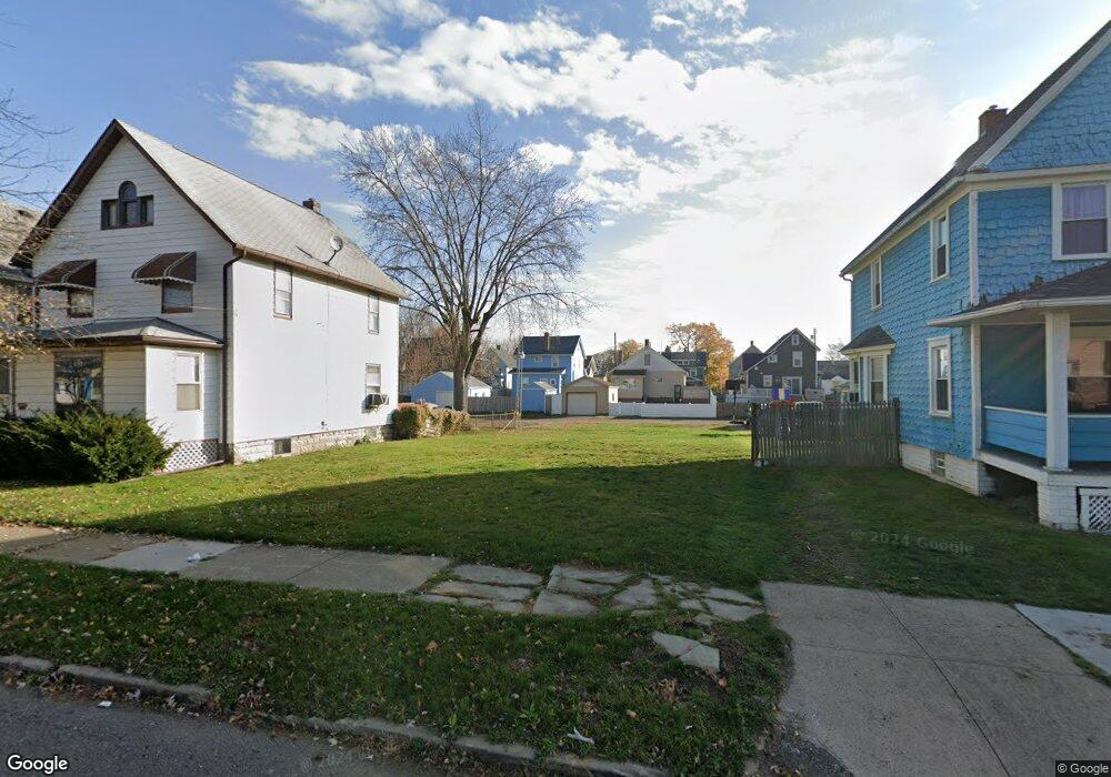 1126 Harrison Ave SW, Canton, OH 44706 - photo 1