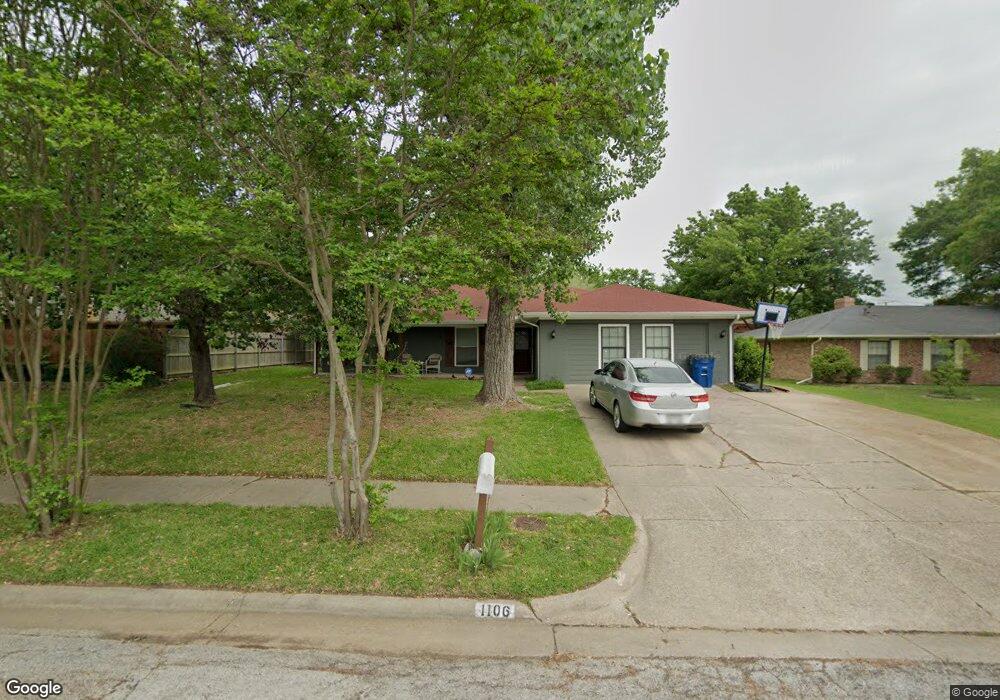 1106 Scarlet Oaks Cir, Ennis, TX 75119 - photo 1