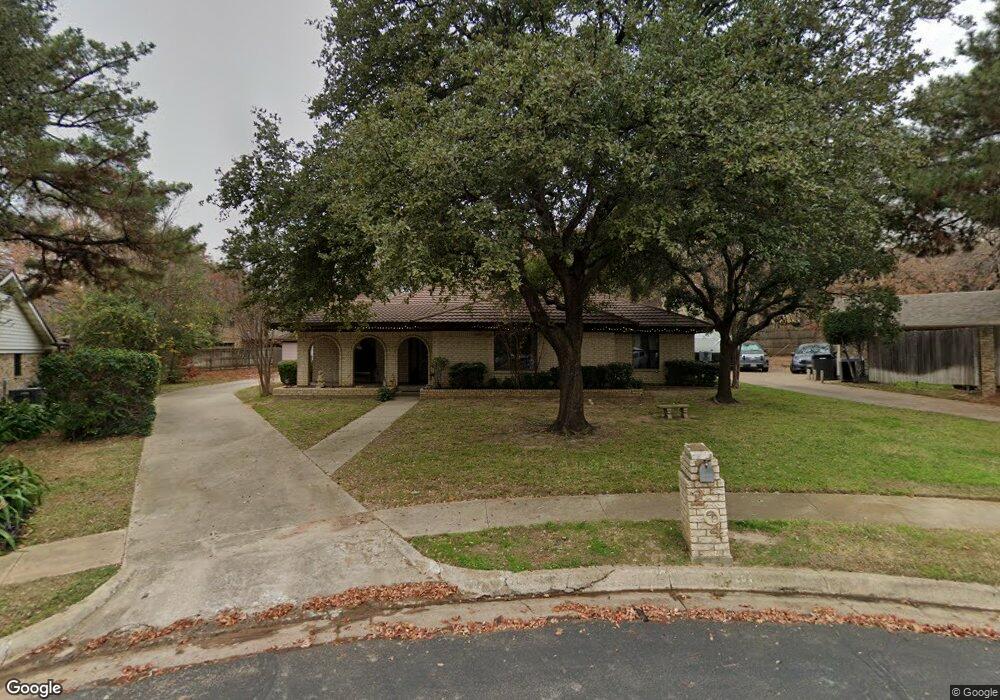 204 Warbler Ct, Bedford, TX 76021 - photo 1