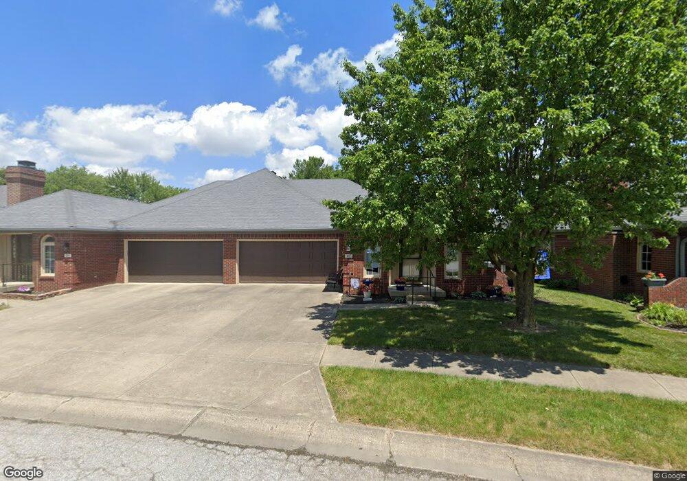 213 Andrews Boulevard East Dr, Plainfield, IN 46168 - photo 1