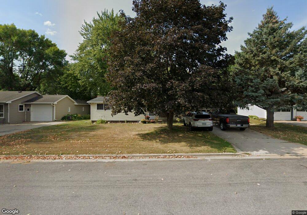 1833 Willow Rd, New Ulm, MN 56073 - photo 1