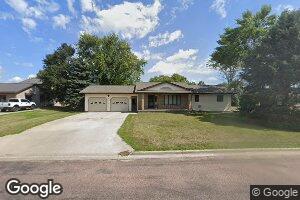 511 S Kansas Ave, Platte, SD 57369