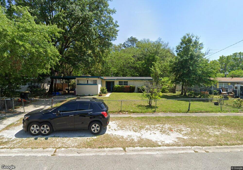 2537 Hugh Edwards Dr, Jacksonville, FL 32210 - photo 1