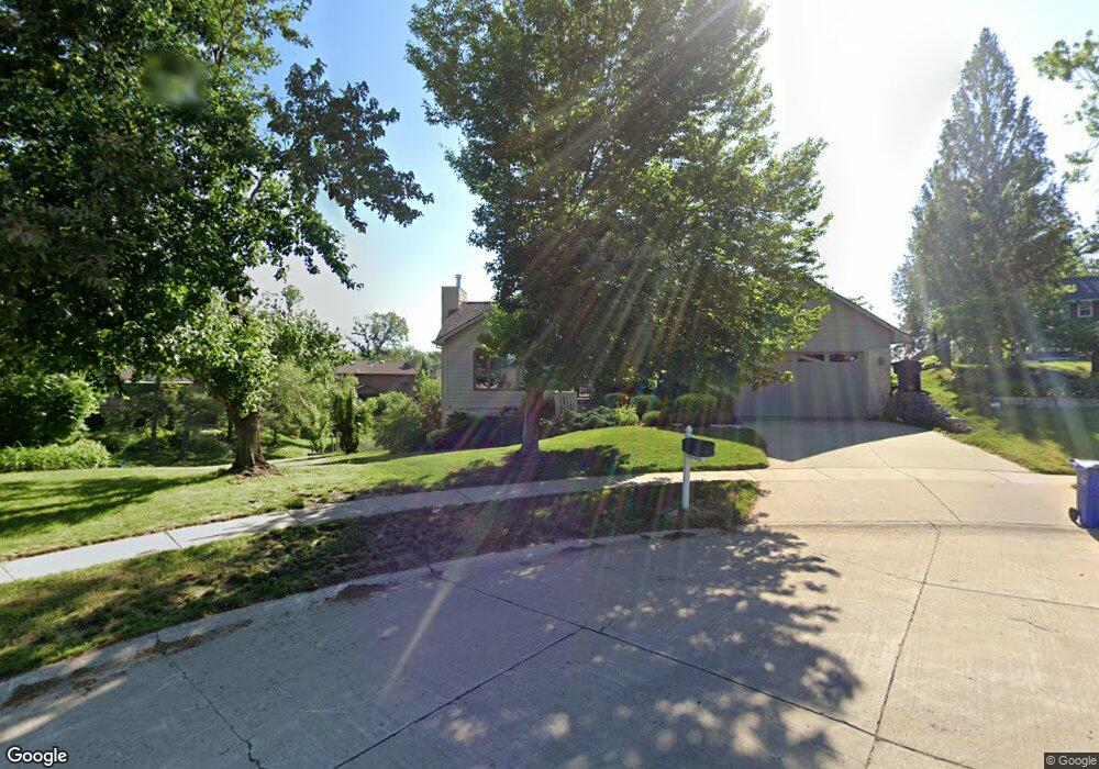 2602 Lancelot Ln NW, Cedar Rapids, IA 52405 - photo 1