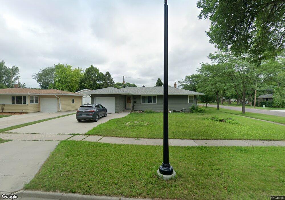 301 27th Ave N, Fargo, ND 58102 - photo 1