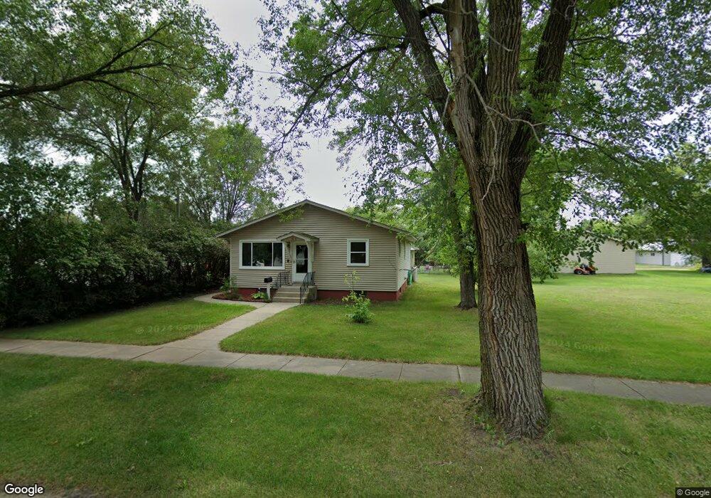606 2nd St W, Park Rapids, MN 56470 - photo 1