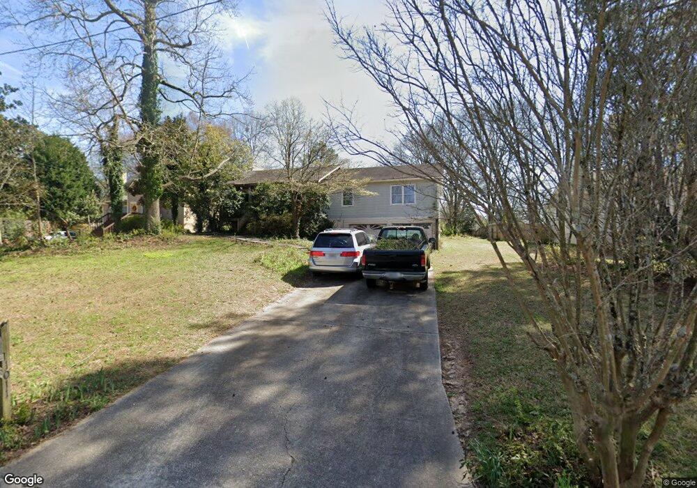 1011 Natalie Ln SE, Smyrna, GA 30082 - photo 1