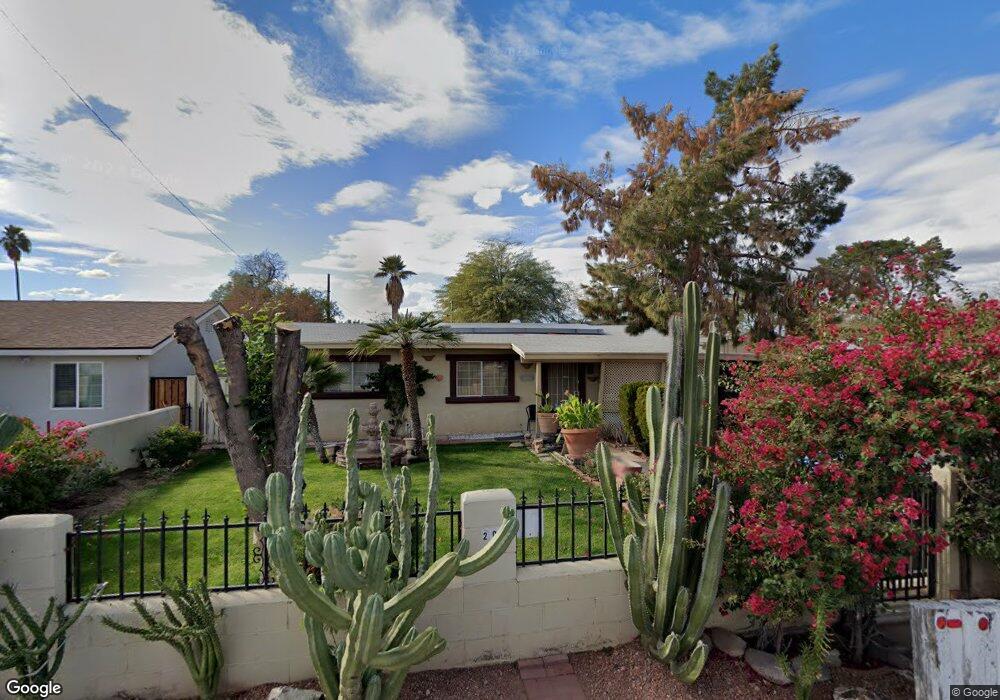 2050 N 27th Place, Phoenix, AZ 85008 - photo 1